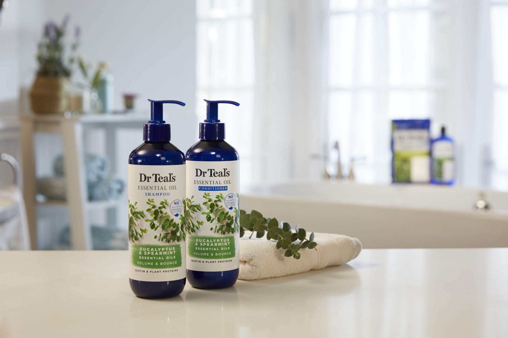 Dr. Teal's Eucalyptus & Spearmint Conditioner (1 Bottle, 16 fl oz) - Volume & Bounce Essential Oils Brings Dull Looking Hair Back to Life - Plant Proteins Strengthen, Hydrate & Keep Hair Healthy